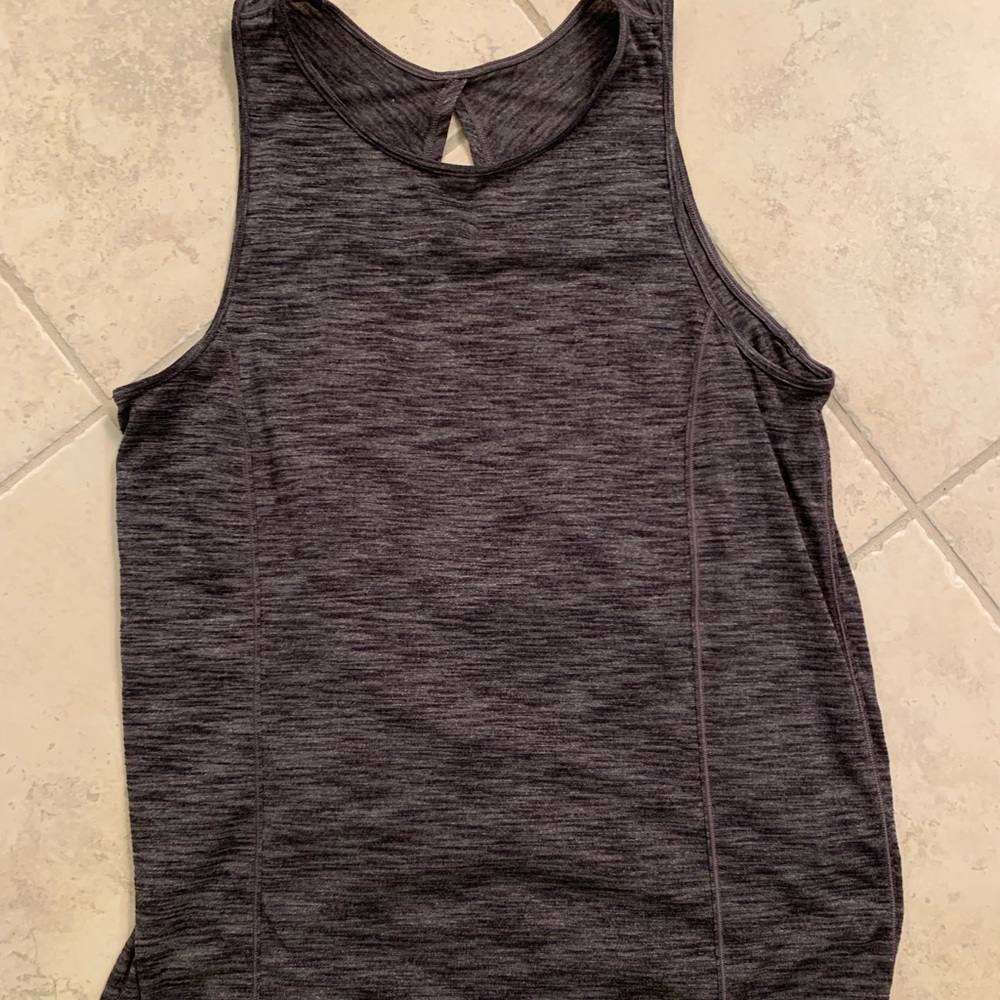 Grey lululemon tank top
